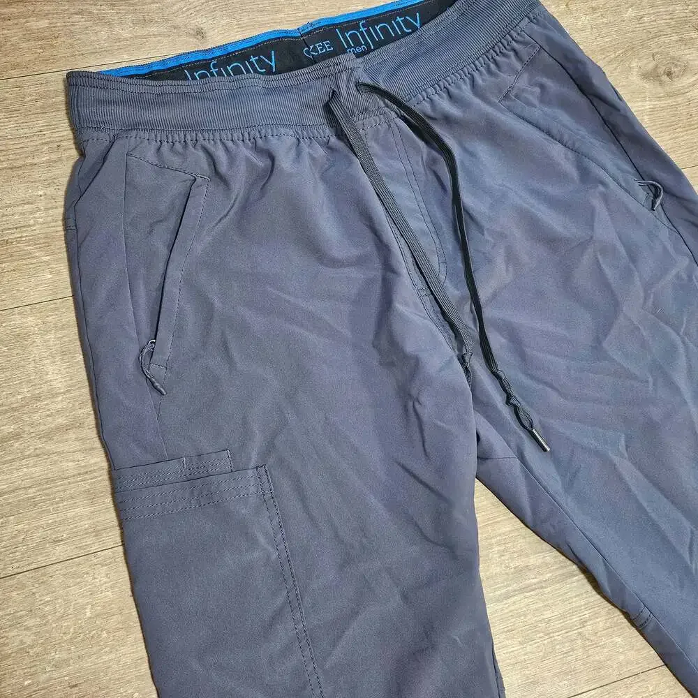 Cherokee Infinity Men’s Gray Cargo Scrub Jogger Pants Size Large
